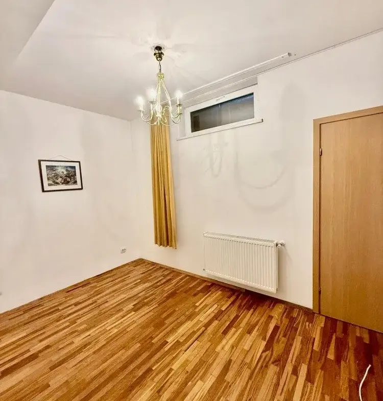Apartment for sale 5 rooms Charles de Gaulle Square, Bucharest