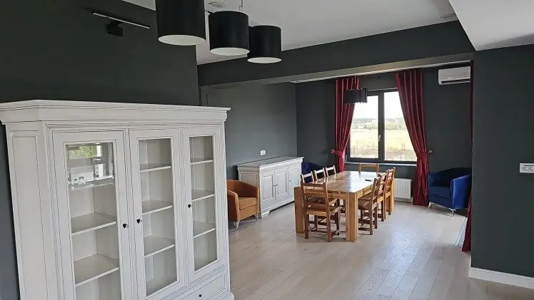 Apartment for sale 5 rooms North area – Sisesti, Bucharest