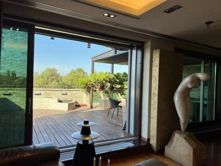 Penthouse for sale 7 rooms North area – Herastrau, Bucharest 488 sqm