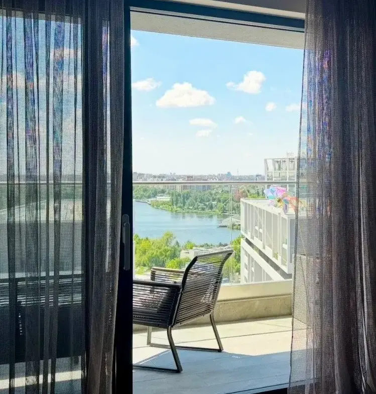4 room exquisite apartment with lake view Barbu Vacarescu area, Bucharest