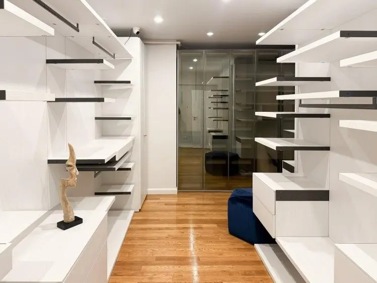 4 room exquisite apartment with lake view Barbu Vacarescu area, Bucharest