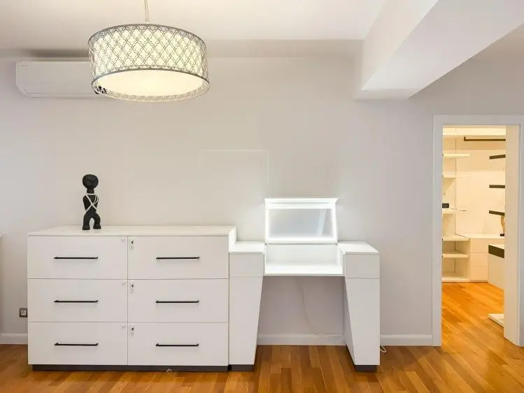 4 room exquisite apartment with lake view Barbu Vacarescu area, Bucharest
