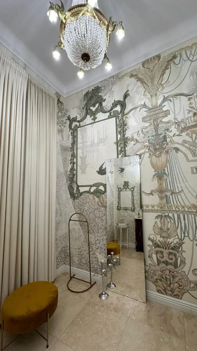 Apartment in villa for sale 4 rooms Calea Victoriei area, Bucharest