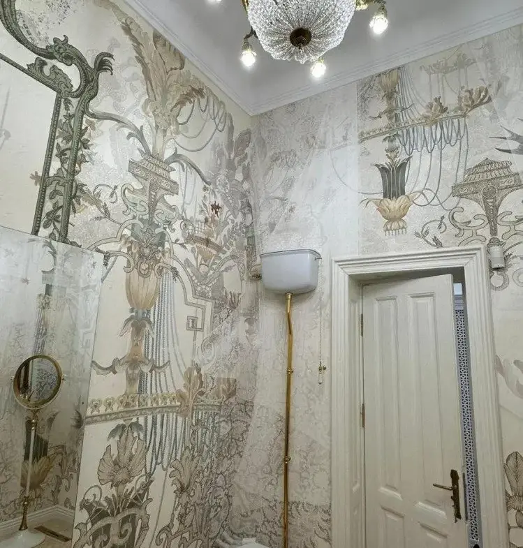 Apartment in villa for sale 4 rooms Calea Victoriei area, Bucharest
