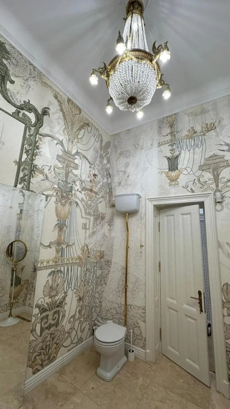 Apartment in villa for sale 4 rooms Calea Victoriei area, Bucharest