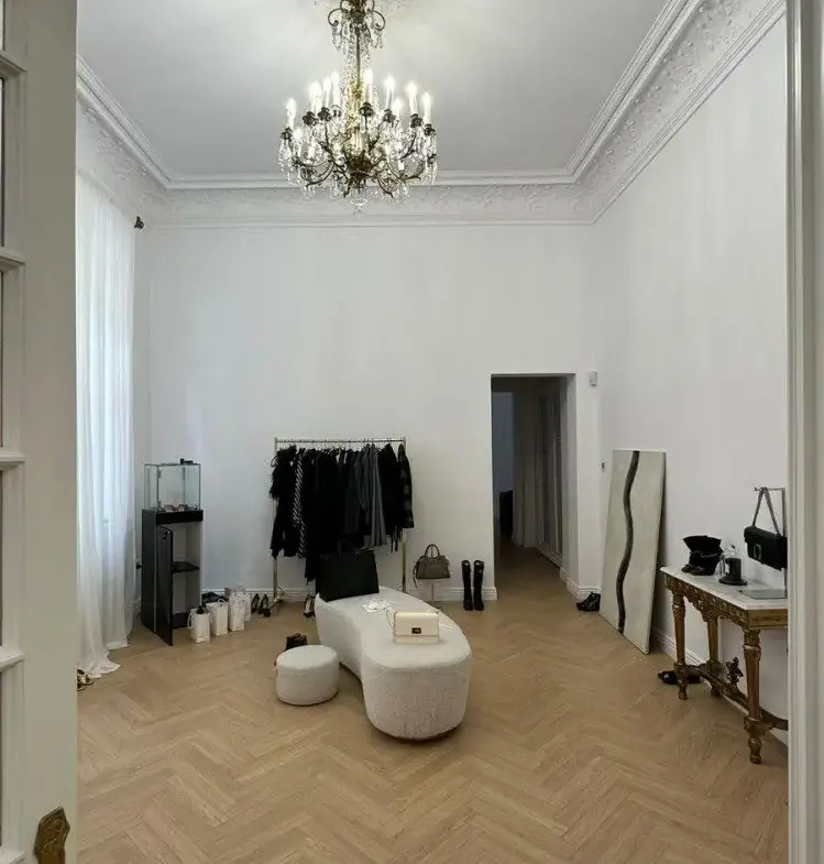 Apartment in villa for sale 4 rooms Calea Victoriei area, Bucharest