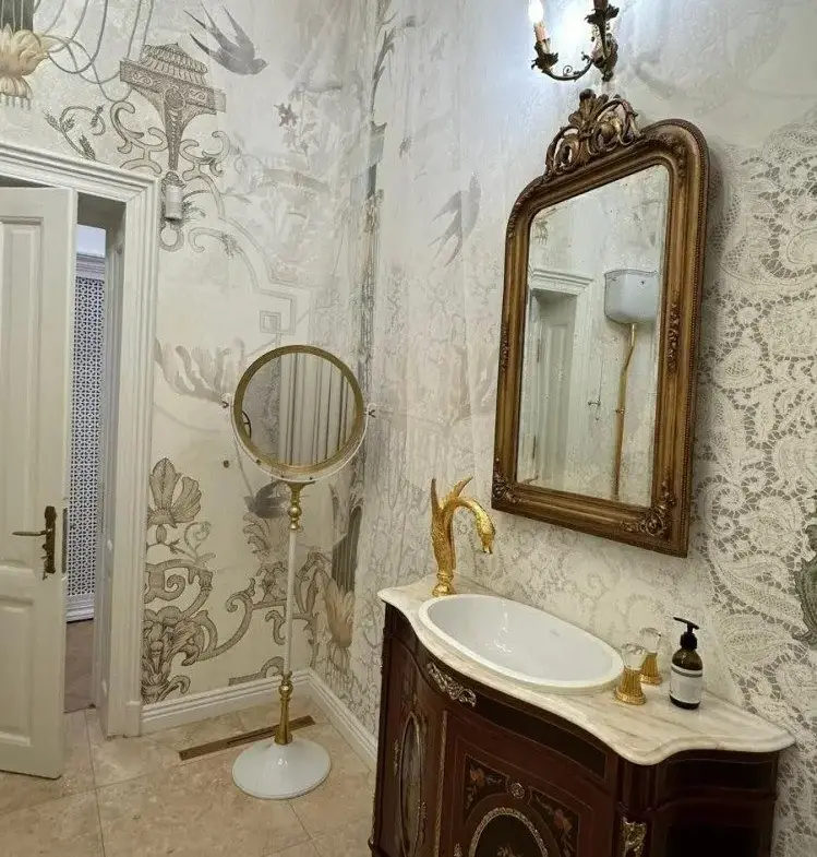 Apartment in villa for sale 4 rooms Calea Victoriei area, Bucharest