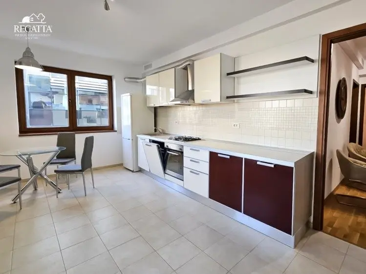 Bright 3 room apartment for sale Cartierul Francez – Herastrau, Bucharest