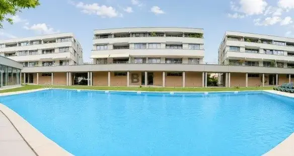Premium apartment with 100 sqm private garden 180 sqm interior pool – Băneasa Forest area, Bucharest