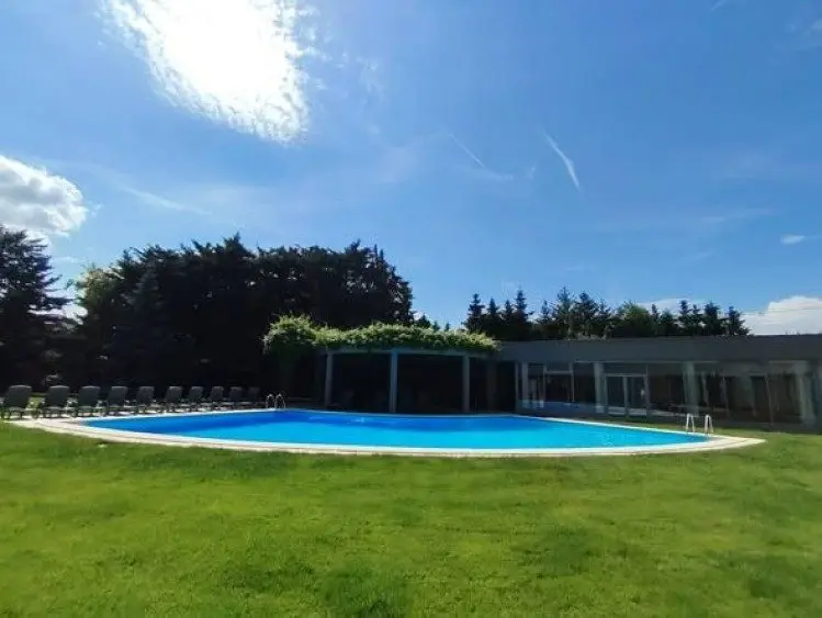 Premium apartment with 100 sqm private garden 180 sqm interior pool – Băneasa Forest area, Bucharest