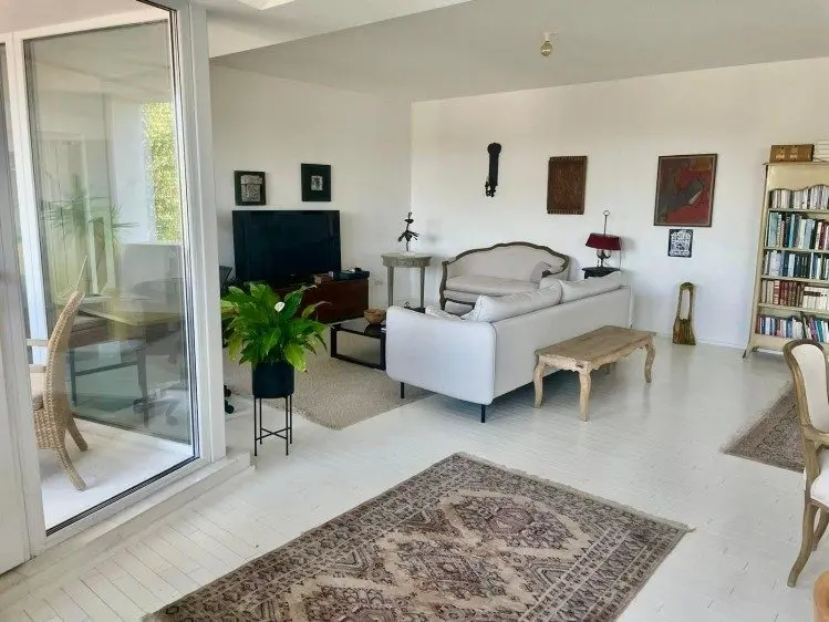 Beautiful apartment 3/4 rooms for sale Pipera – Baneasa Forest 140 sqm