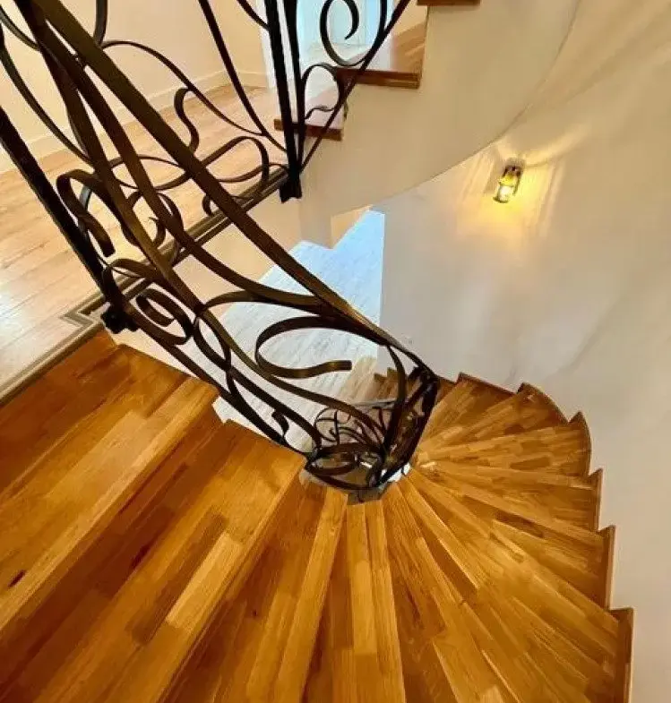 Beautiful apartment for sale triplex type 5 rooms Victoriei Square, Bucharest