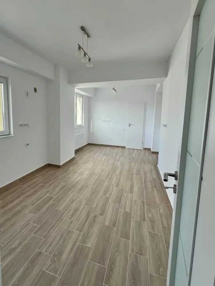 Beautiful apartment for sale triplex type 5 rooms Victoriei Square, Bucharest