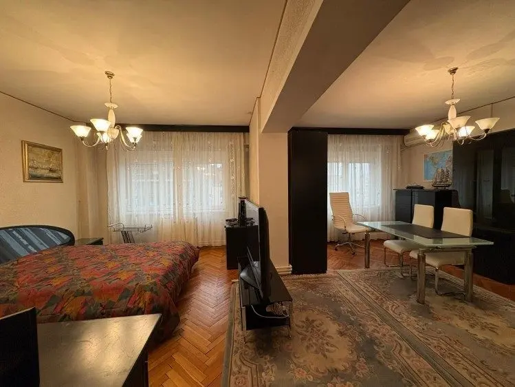 6 room duplex type apartment for sale Batistei area, Bucharest