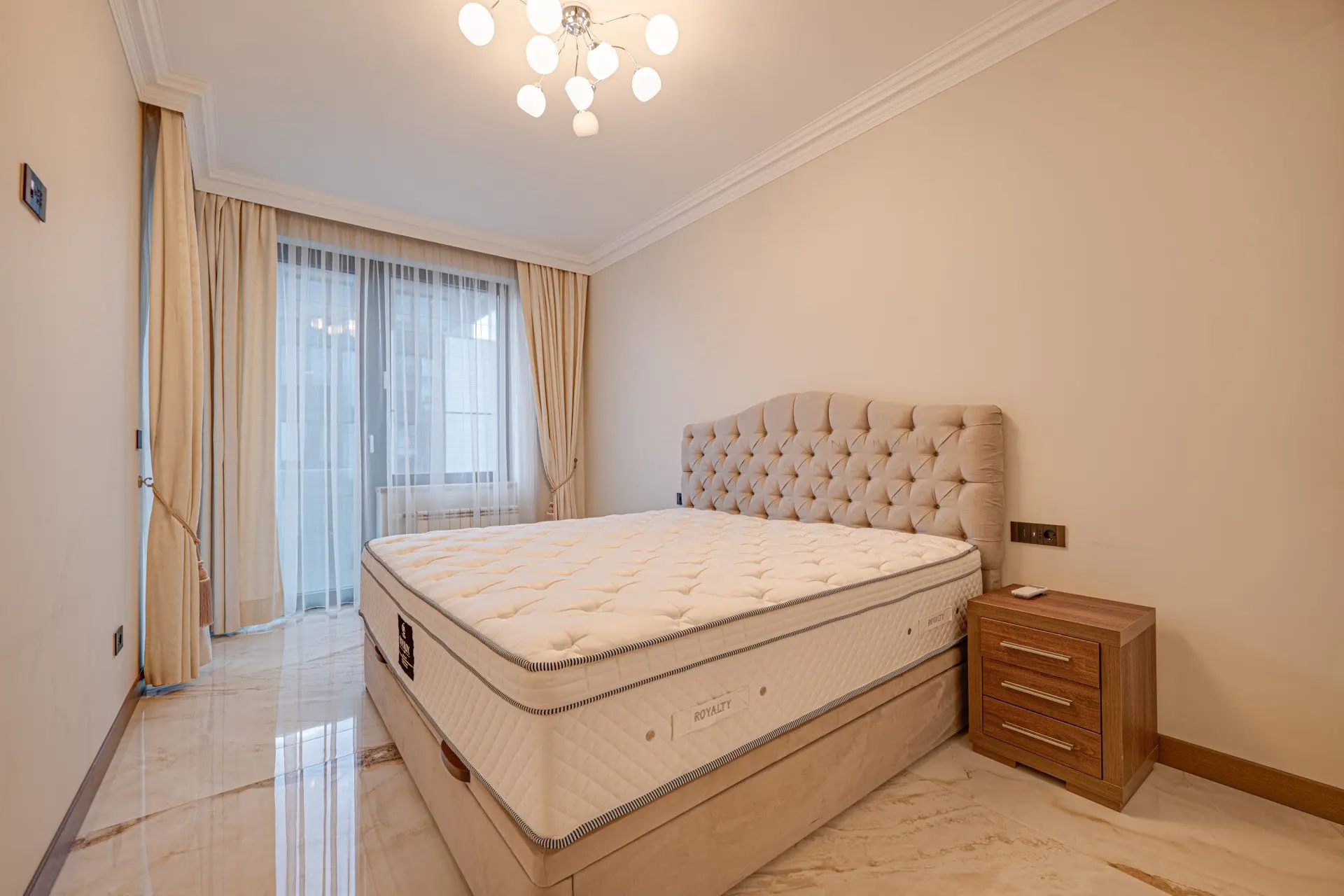 Fully furnished four-room apartment in a gated residential complex in the Lozenets neighborhood