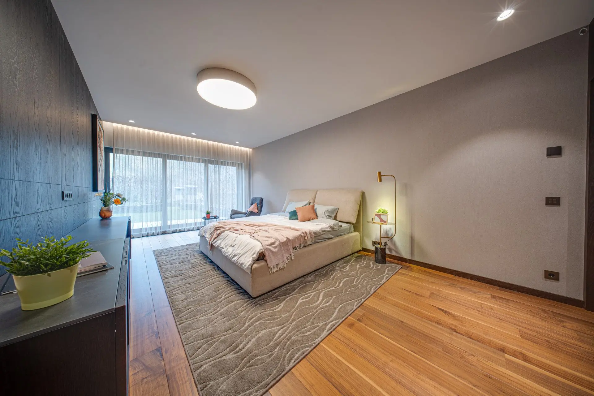 b153f21e28b90b32318538ca188ae80b Boutique maisonette on the shore of Lake Pancharevo