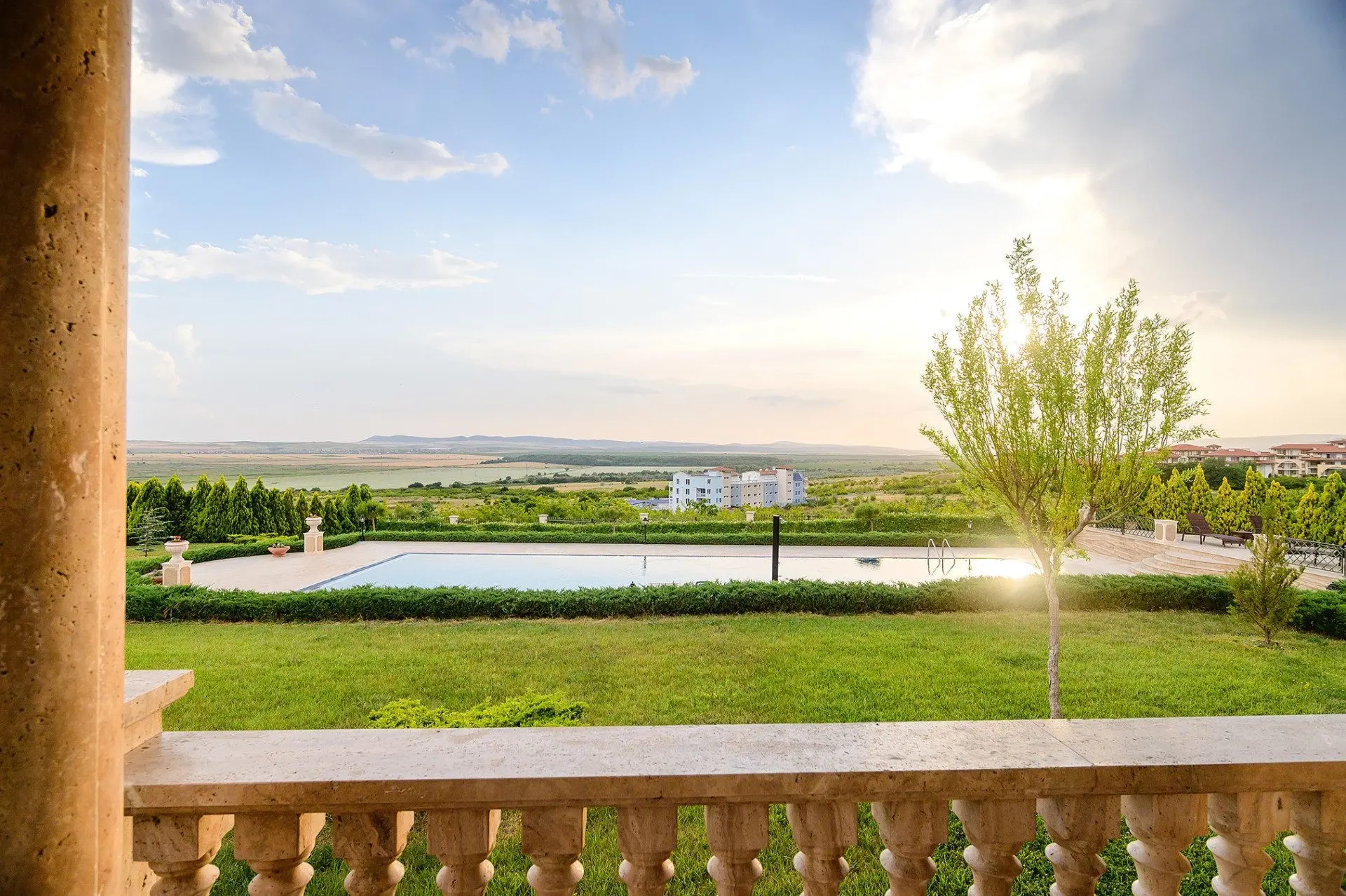 b17e9bedb9050663c2eff521d3725093 An exclusive residence with a pool near the Sunny Beach resort