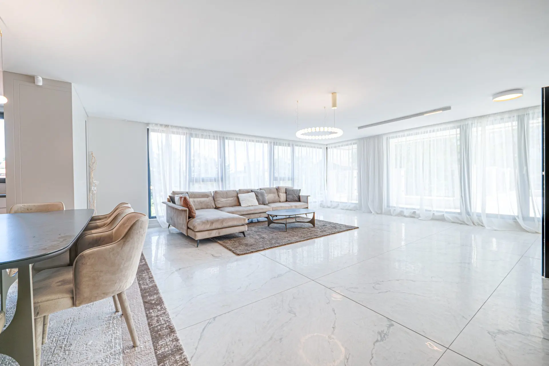 Three-bedroom apartment in a boutique building in Dragalevtsi near Britanica Park School