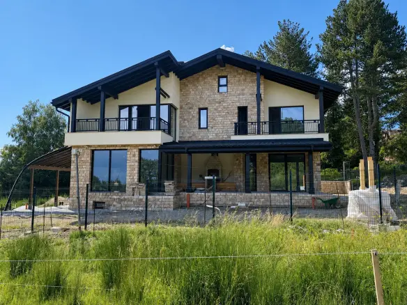 House with panoramic views and private yard in a villa village near Pirin Golf