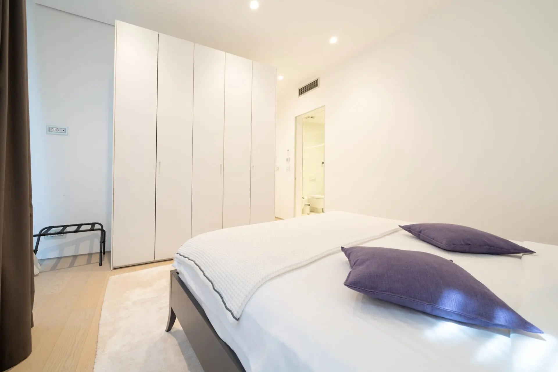 Seaside two-bedroom apartment