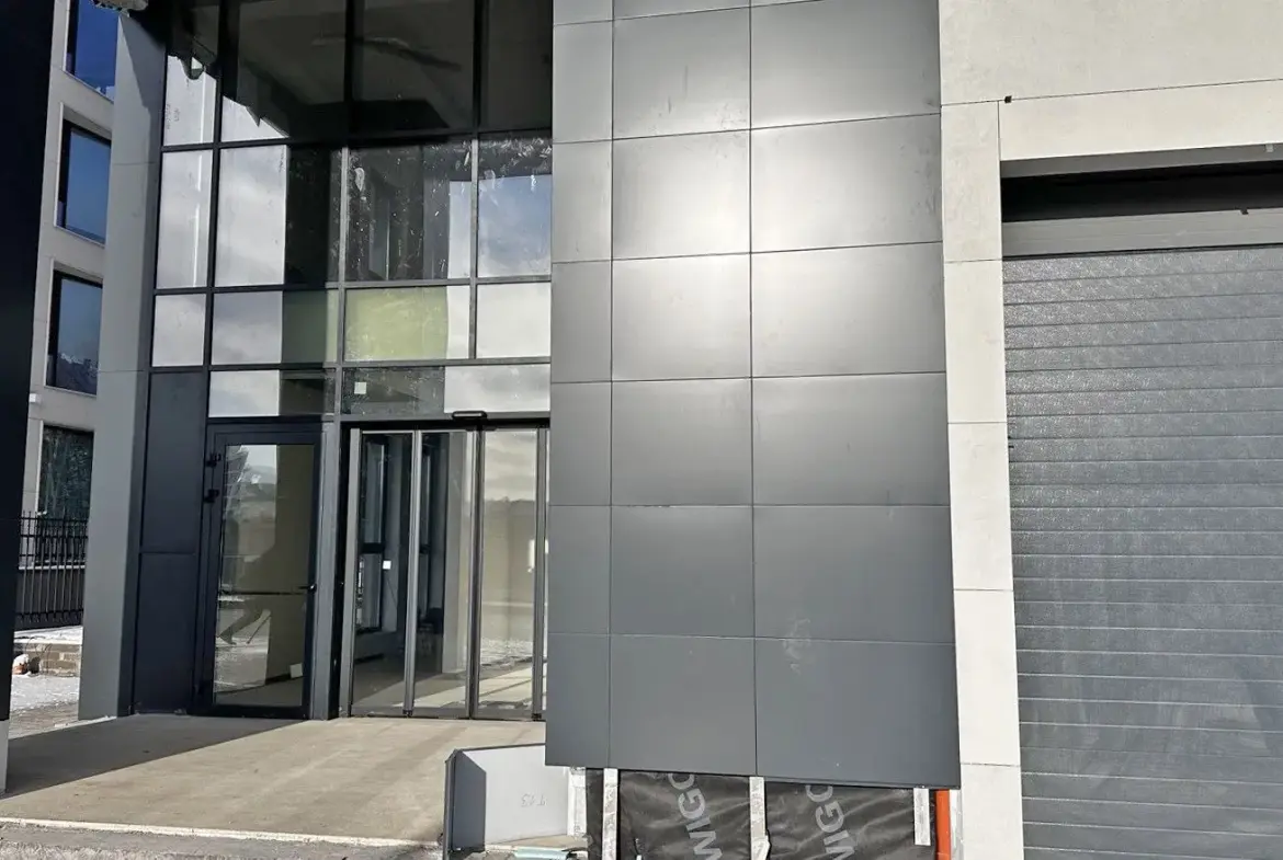 High end new boutique business building for sale