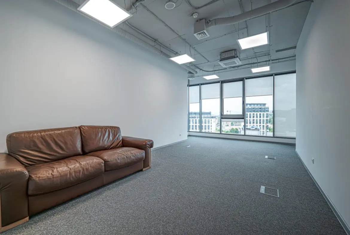 Representative office in a modern office building on Bulgaria Blvd. for sale