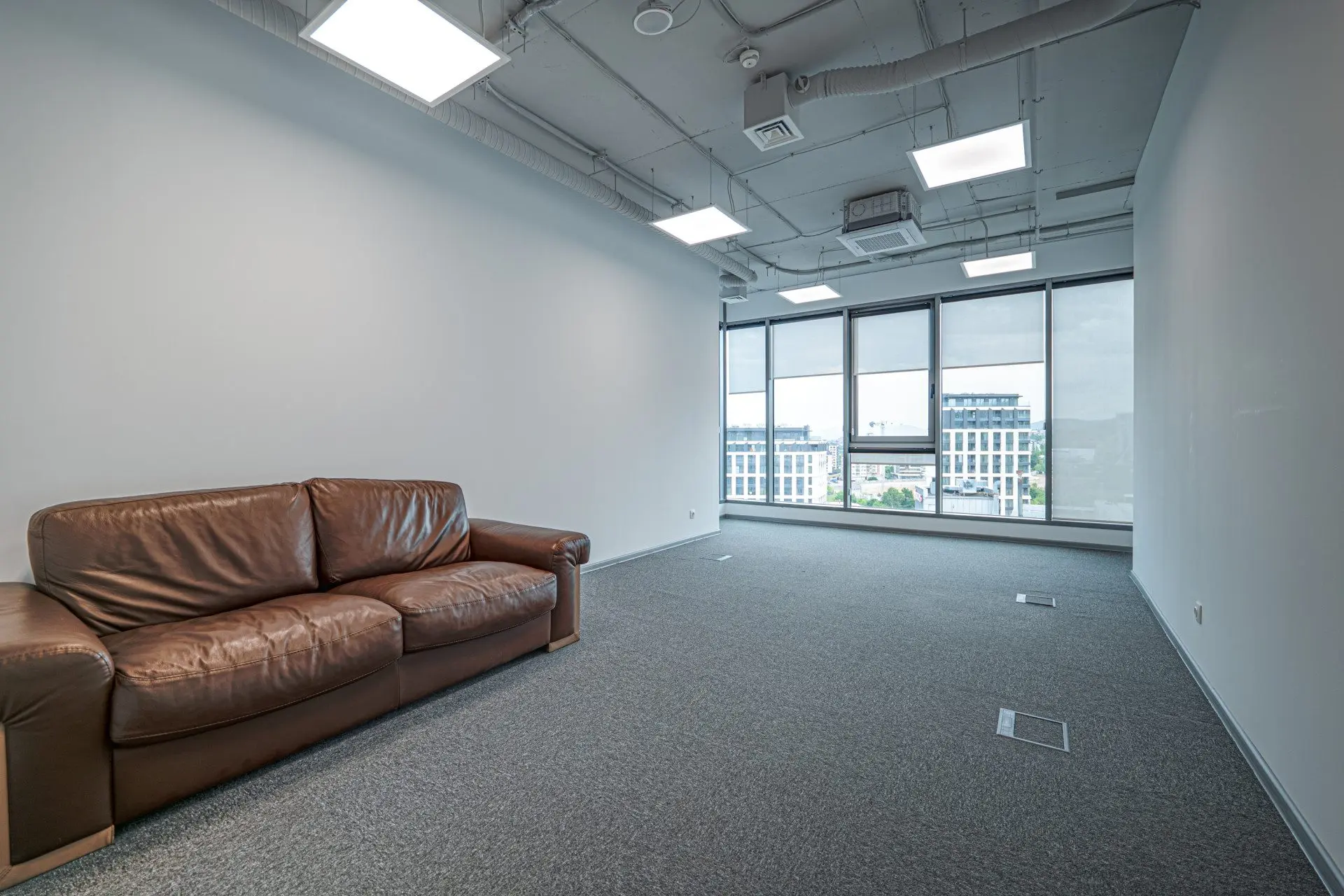 Representative office in a modern office building on Bulgaria Blvd. for sale