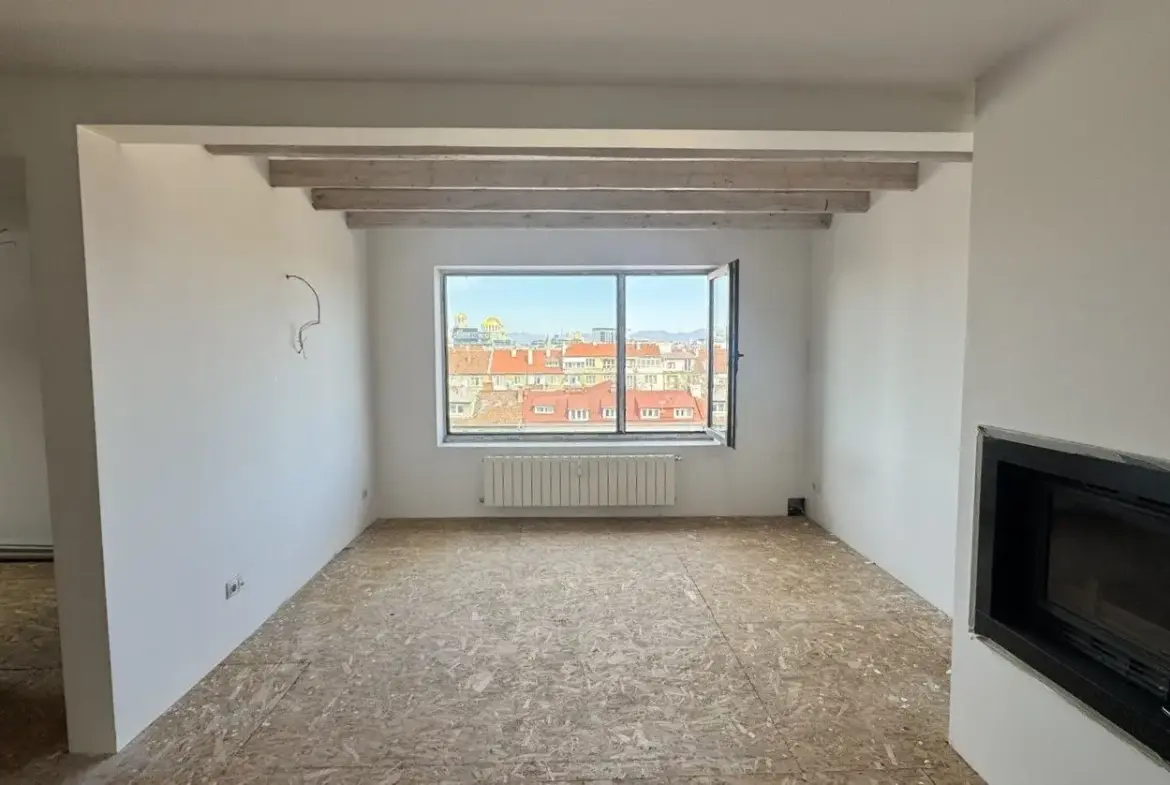 Bright and spacious apartment on Gurko Street for sale