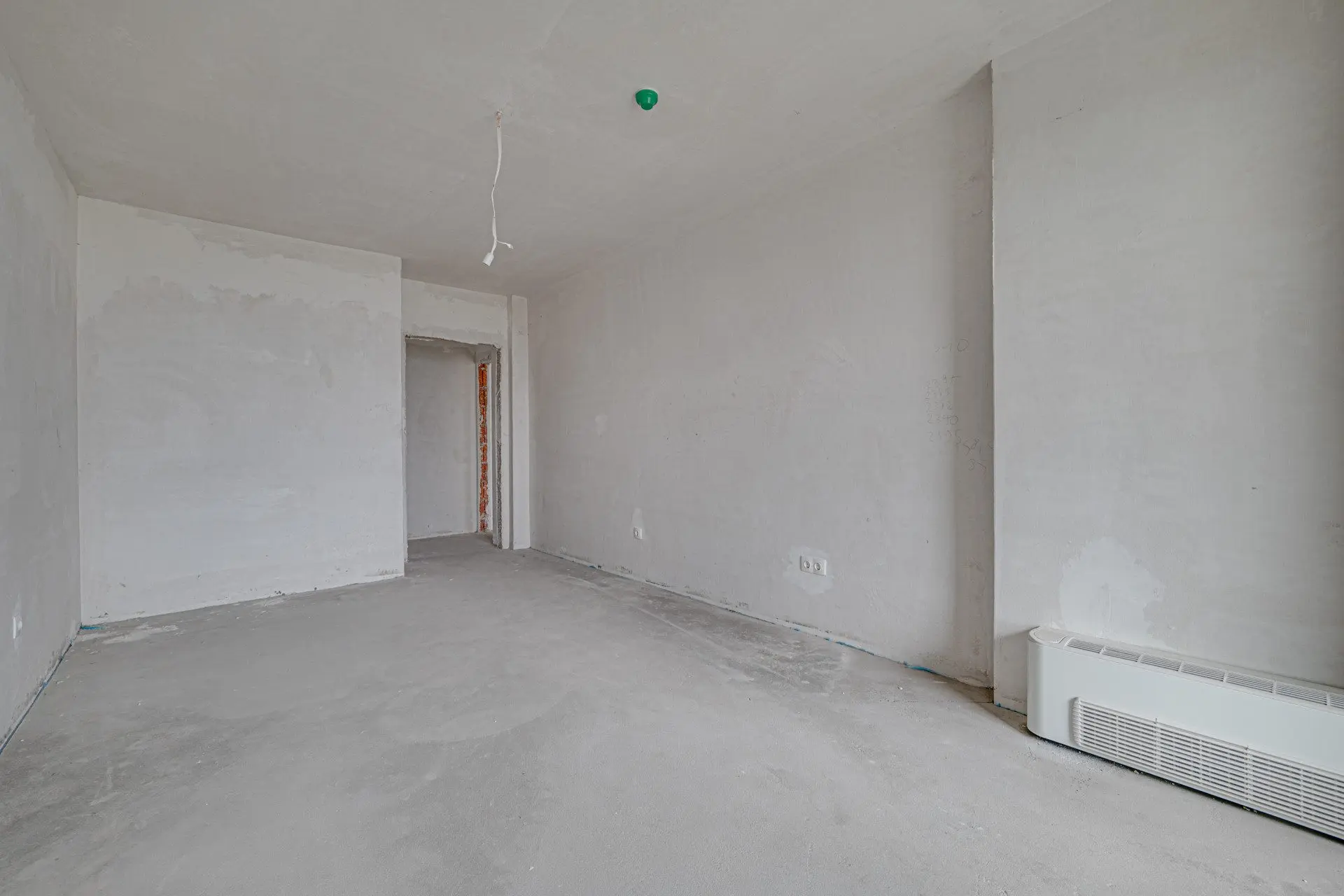 Three bedroom apartment in a luxury building next to Paradise Mall