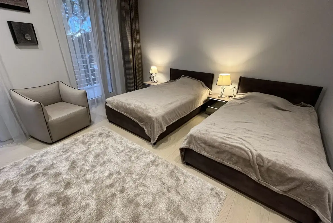 Two bedrooms apartment at Dukley Gardens
