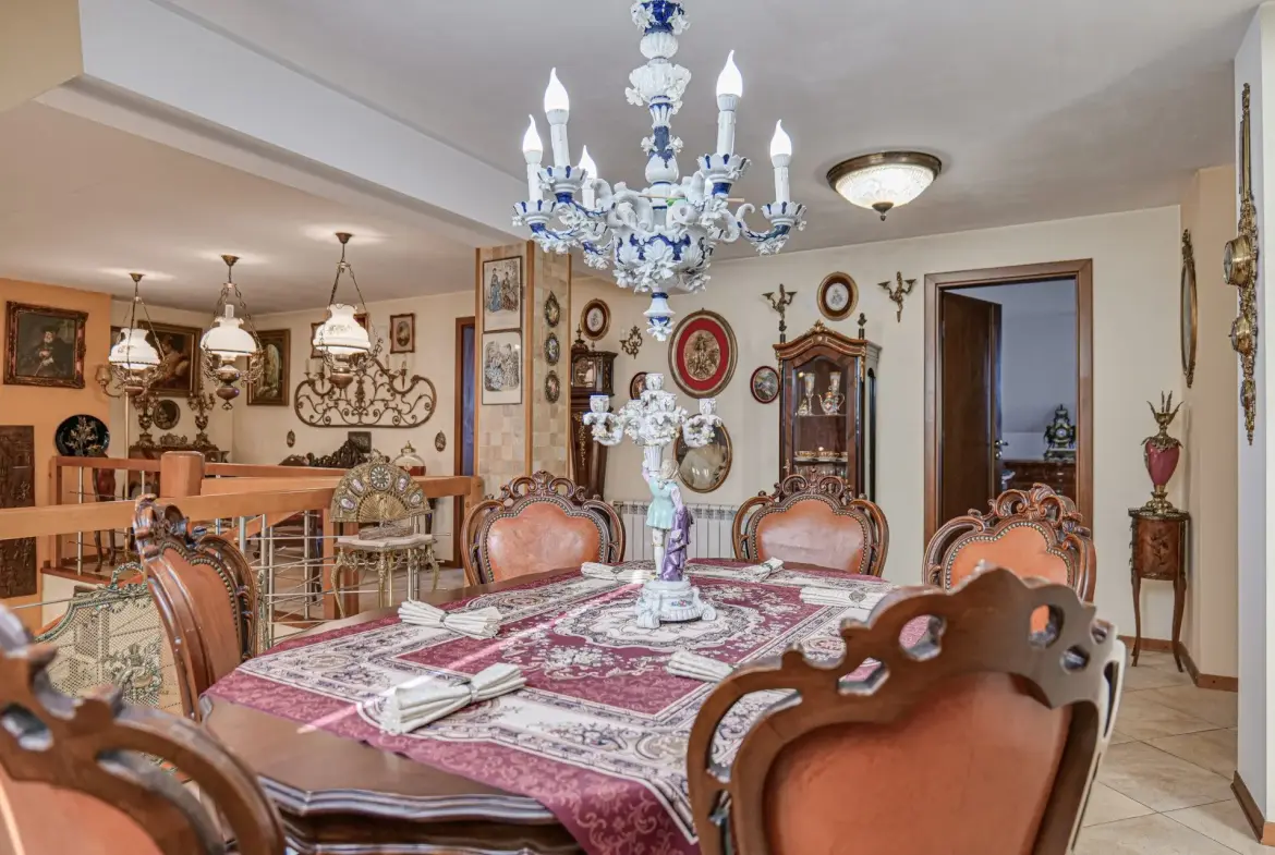 Aristocratic multi-room apartment with unique antiques in Mladost 1 for sale