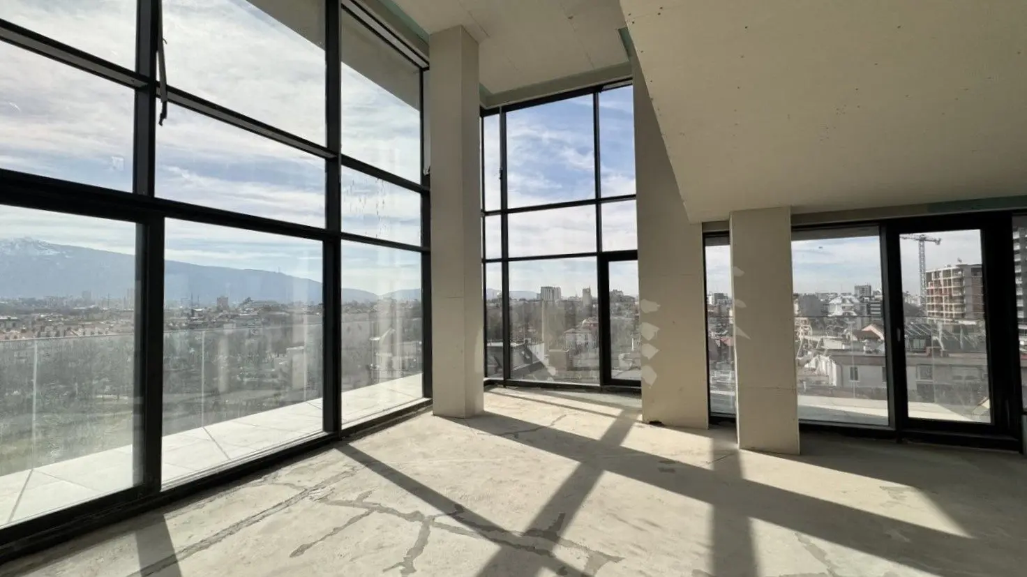Maisonette in a luxury complex near a park for sale