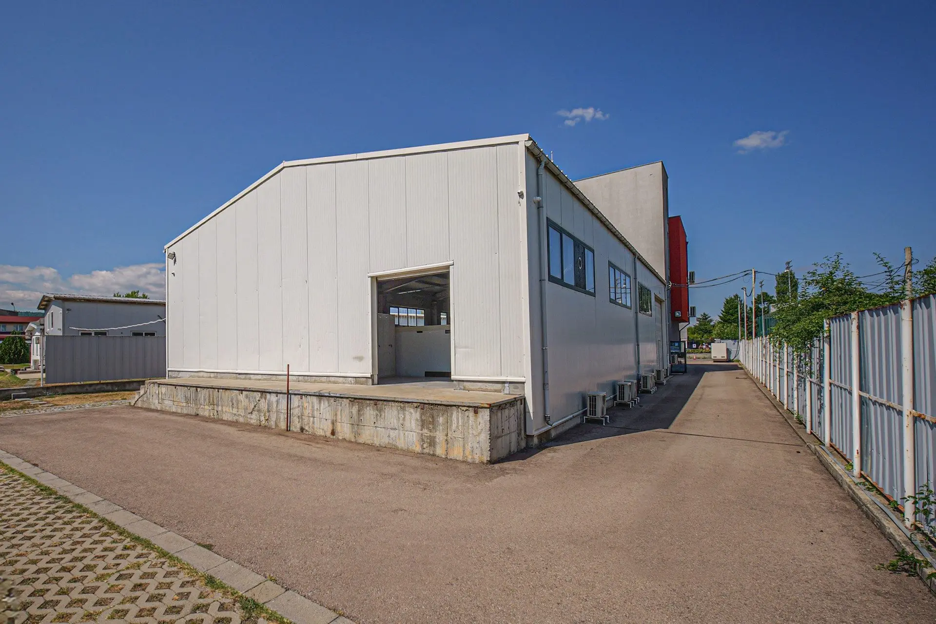 Mixed use office building in the village of Lozen for sale