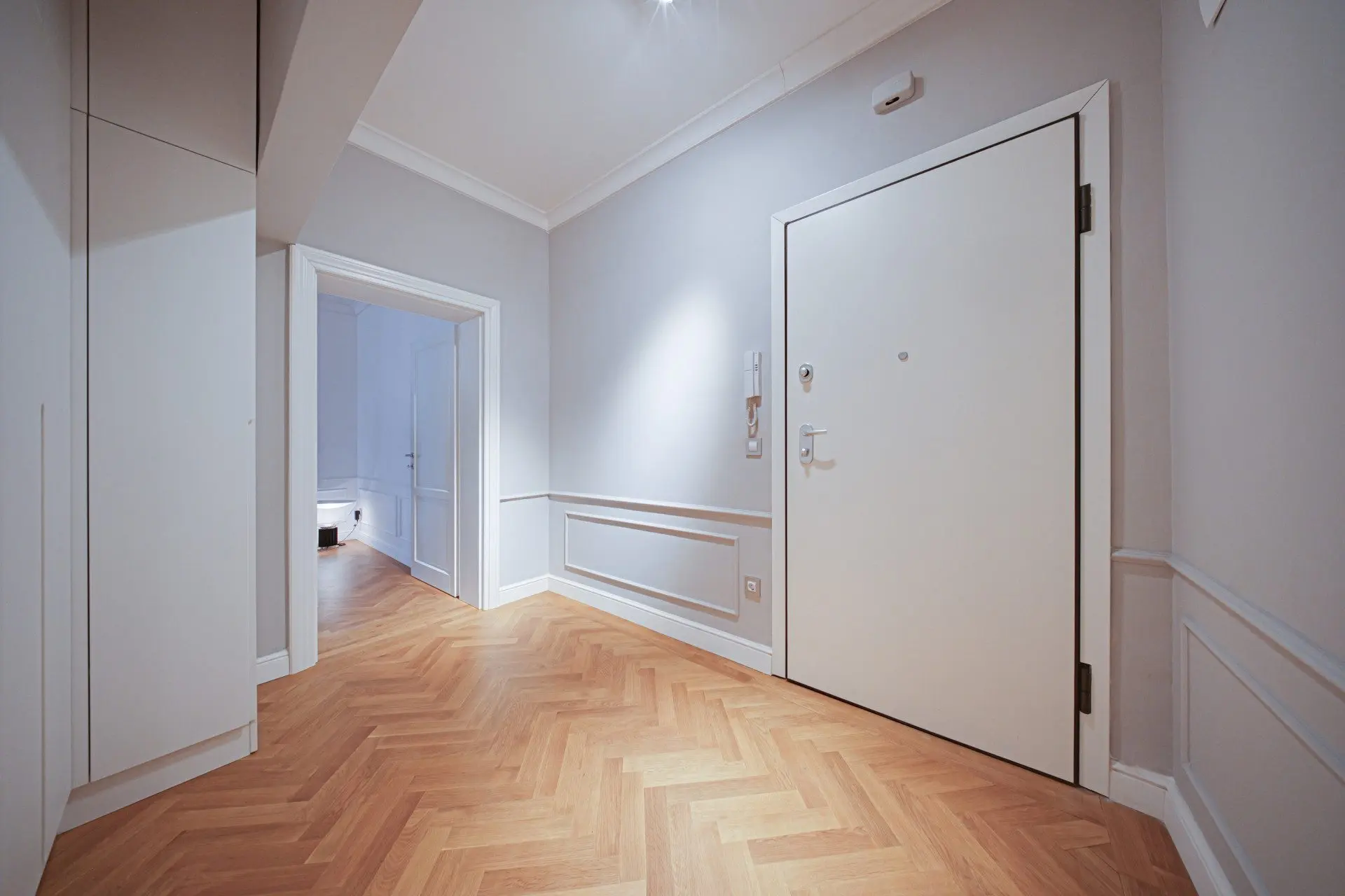 Exclusive apartment for sale in close proximity to the National Assembly