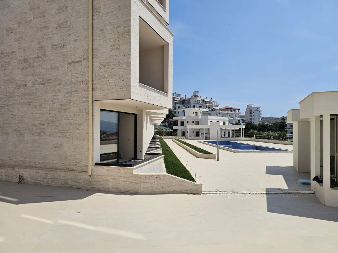 ba85bd8b-8f39-4c53-b18b-84feae2a759e Apartment For Sale In Saranda Albania