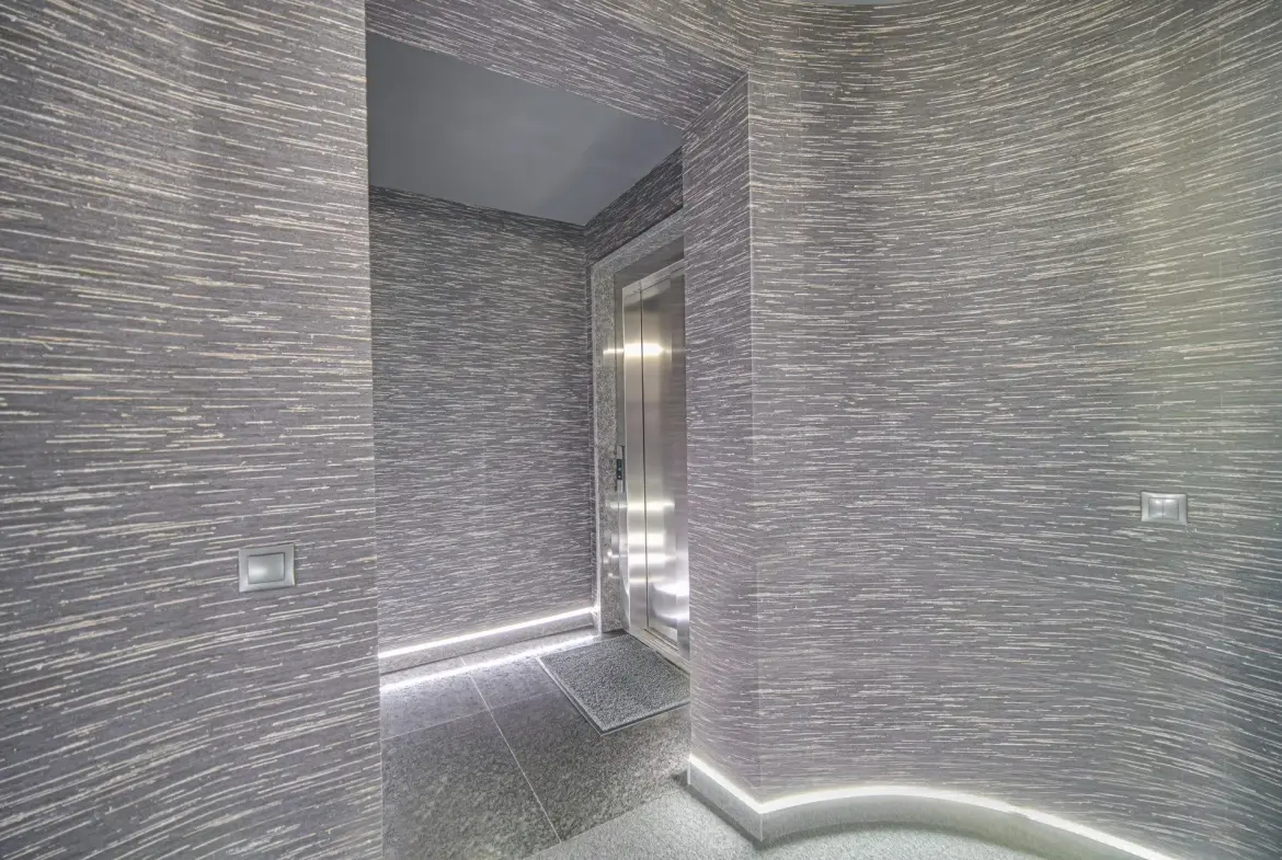 Exclusive office in Krasno Selo for sale