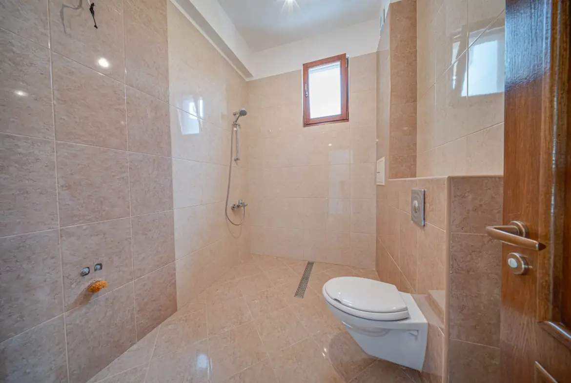 Exclusive building with panoramic views and the possibility of individual sales