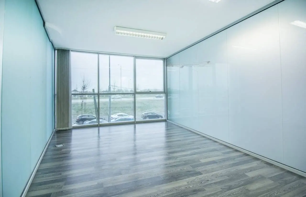 Multifunctional business building with excellent layout and square footage