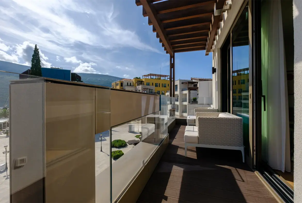Modern two-bedrooms apartment at Marina residence, Portonovi