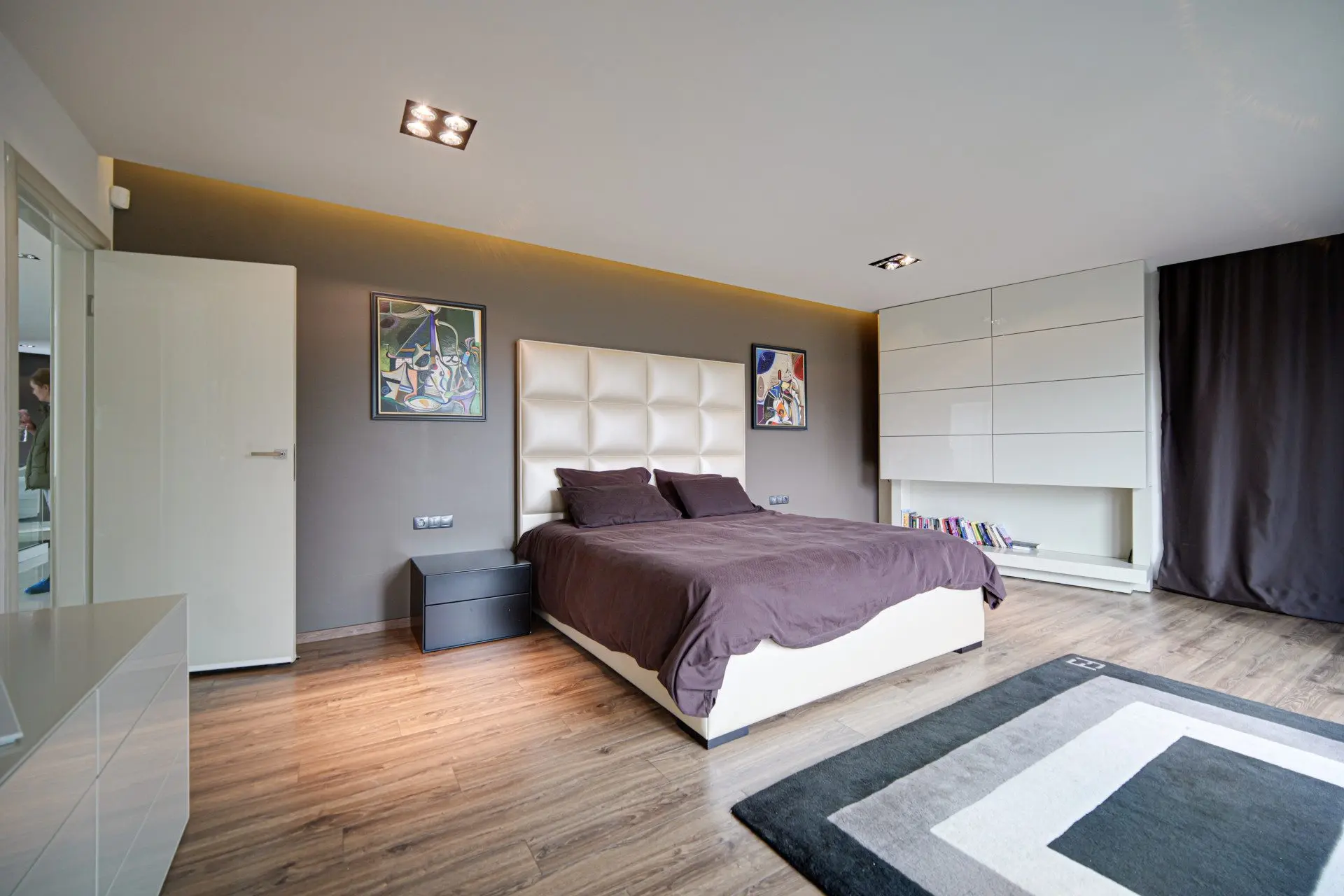 A modern detached house in an excellent location in the town of Bankya