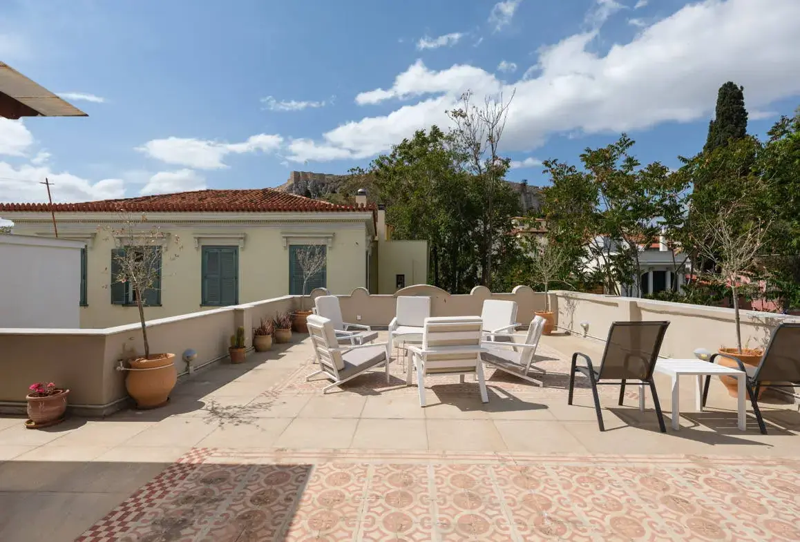 Timeless and luxury house in Plaka