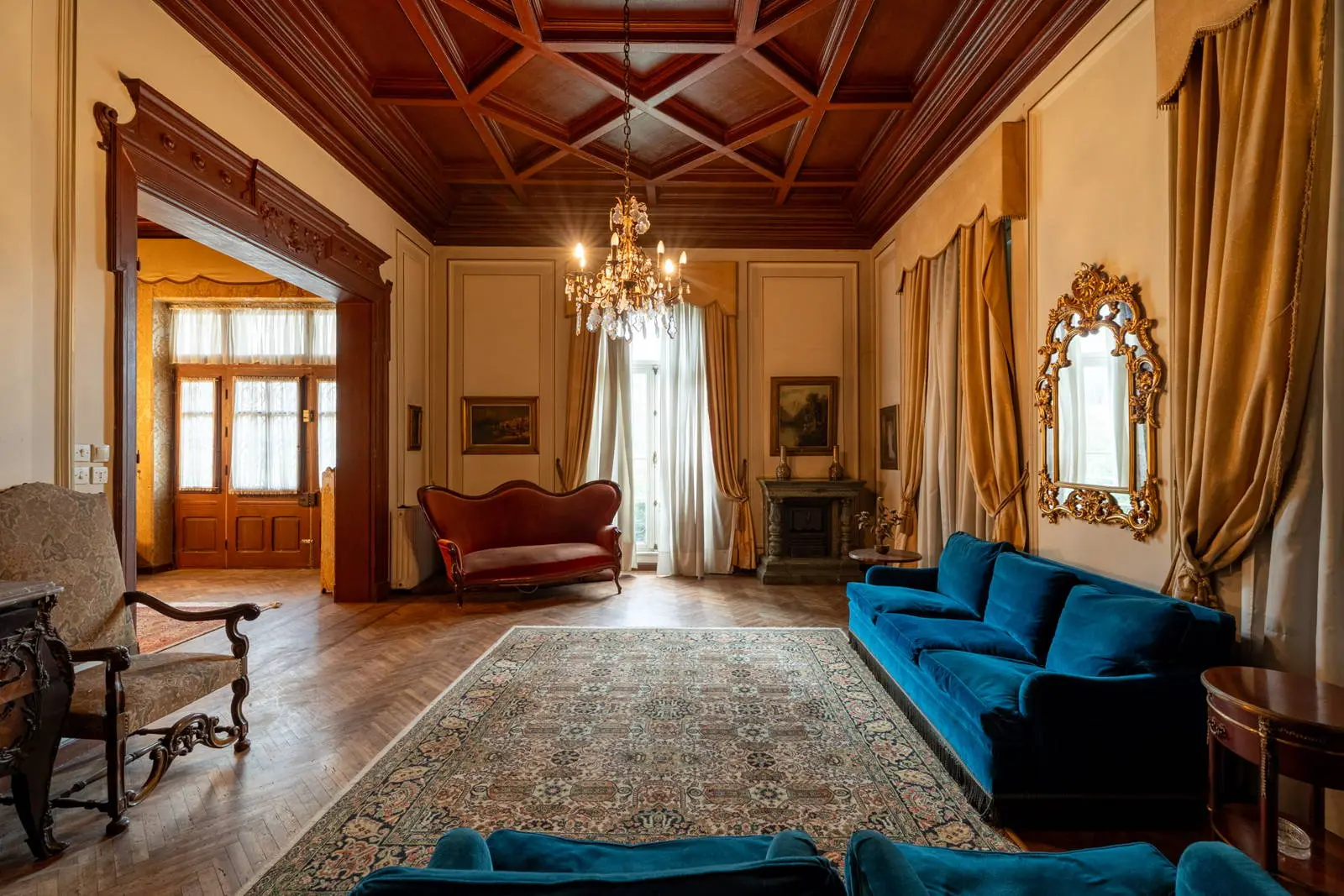 bh-014858bdadf7 Historical 1890 mansion in Thessaloniki