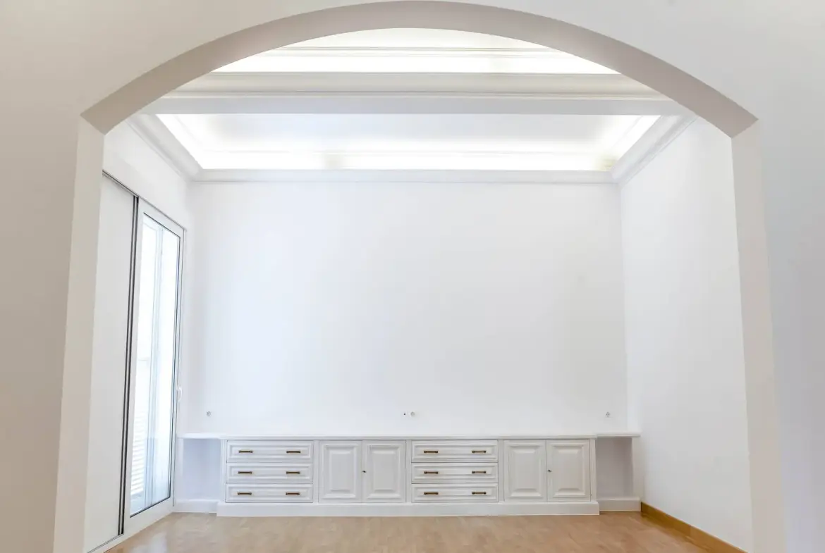 Duplex house with garden and garage in Palaio Psychiko