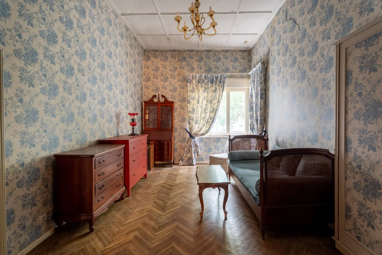 bh-06423e88ec69 Historical 1890 mansion in Thessaloniki