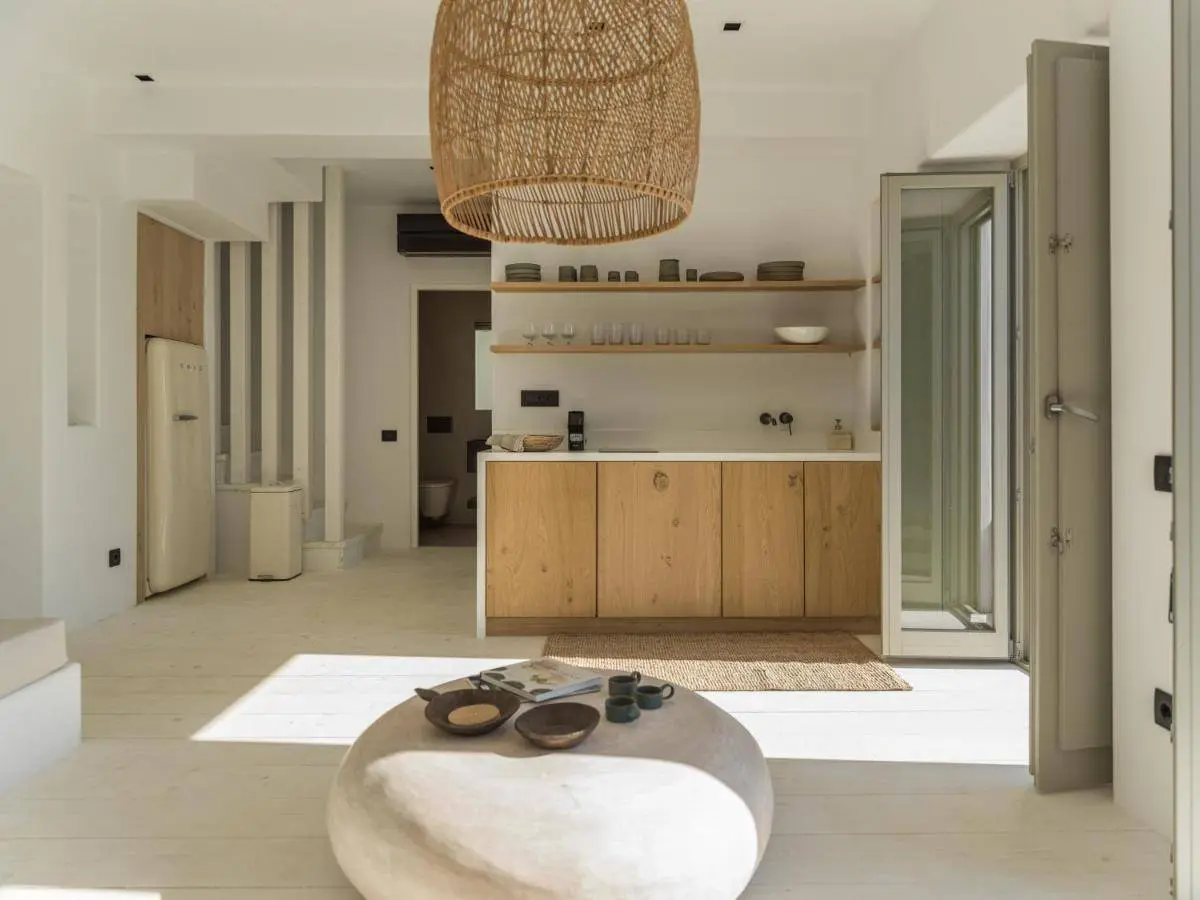 Private Collection of Three Luxury Villas Near Antiparos Town