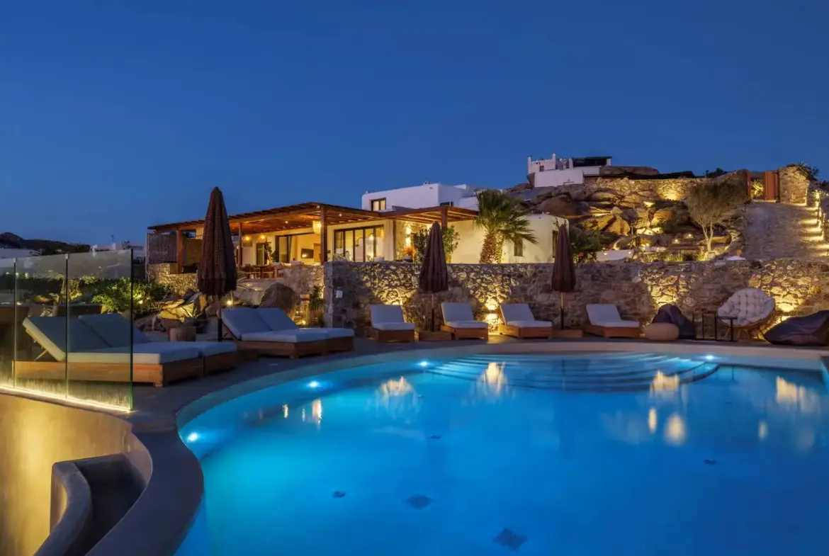 Aesthetic villa with panoramic sea views and infinity pool in Mykonos