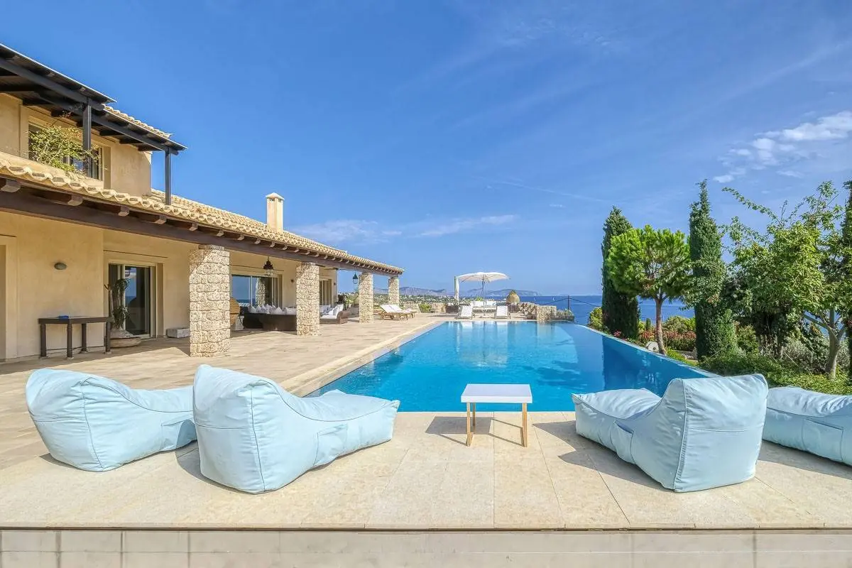 Sea-view mediterranean estate in Porto Heli