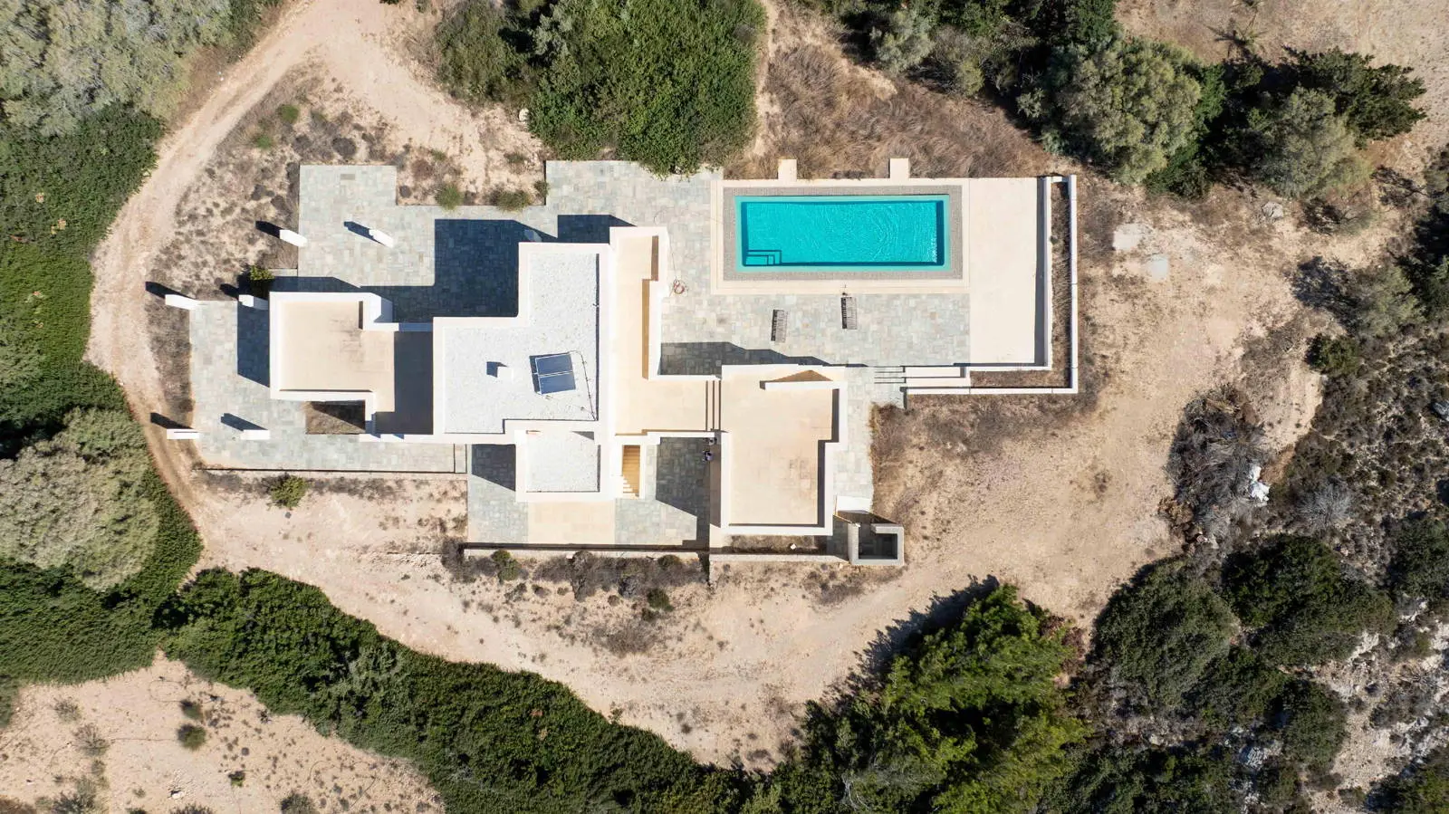 bh-0945f4548fad Unique Seaside Villa with Pool in Santa Maria, Paros