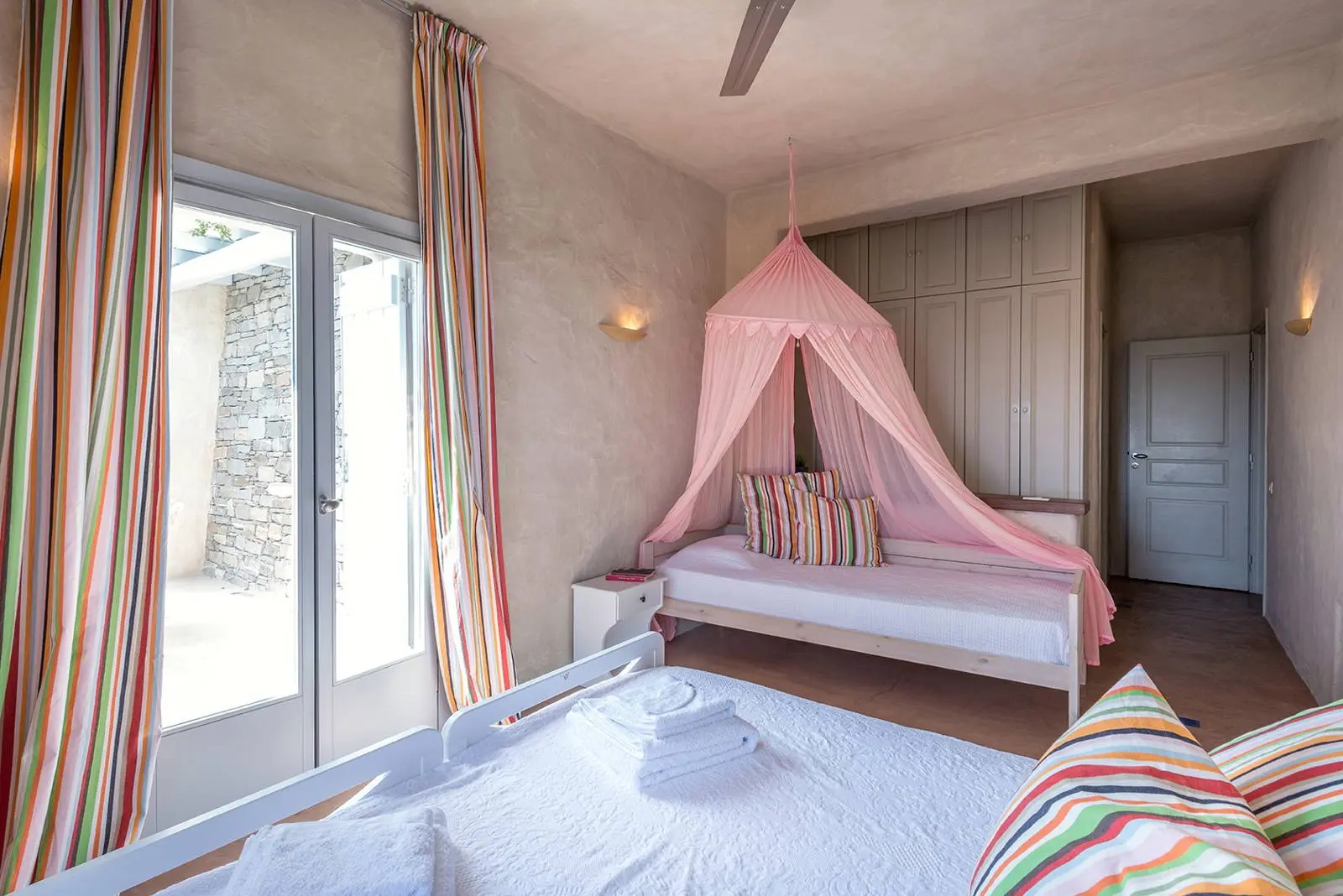Distinctive-style villa in Kolymbithres, Paros