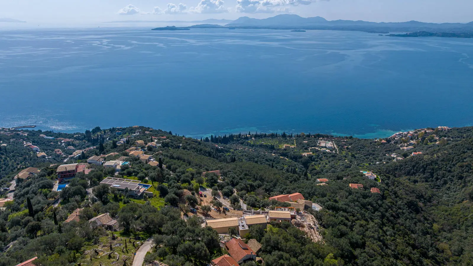 Luxury seaview villa with pool in Vigglatouri , Corfu